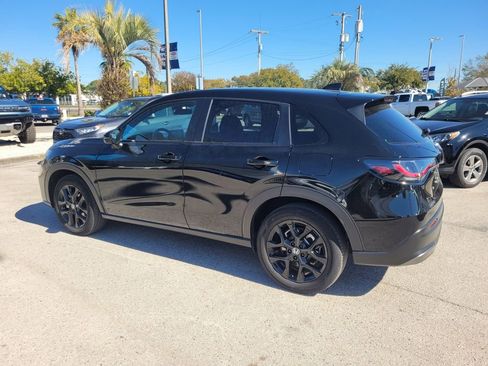 Used 2024 Honda HR-V Sport image 9