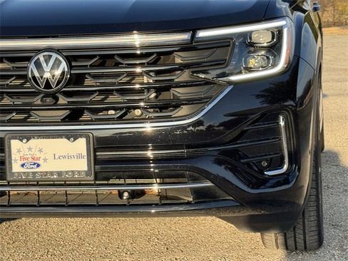 Used 2025 Volkswagen Atlas SEL Premium R-Line image 9