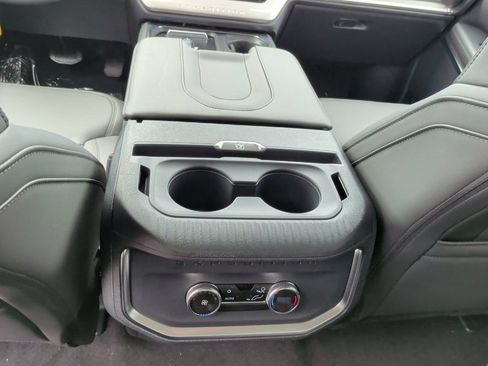 New 2027 Ford Expedition Max Active RWD image 37