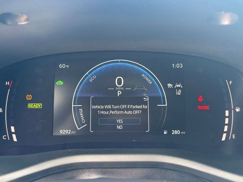 Used 2025 Toyota Camry SE AWD/4WD image 12