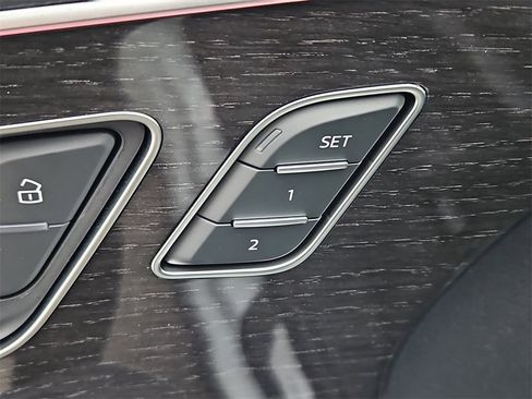 New 2026 Audi Q8 Premium Plus image 14