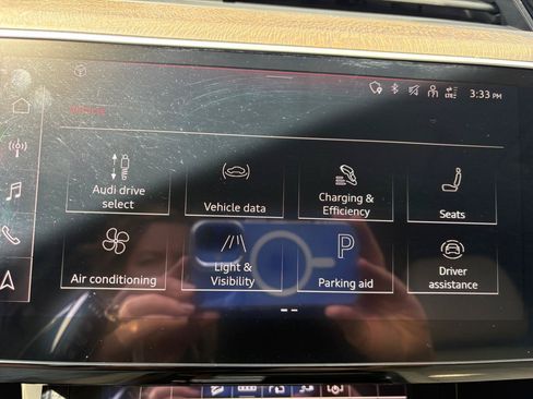 Used 2021 Audi e-tron Premium w/ Convenience Plus Package AWD/4WD image 13