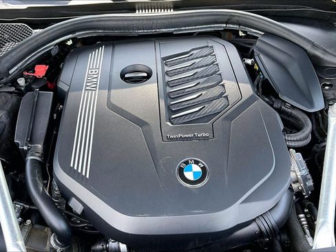 Used 2020 BMW 740i w/ Cold Weather Package RWD image 34