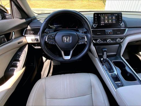 Used 2018 Honda Accord EX-L image 5
