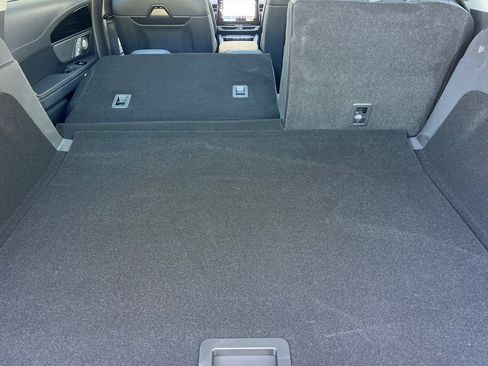 New 2026 Lincoln Nautilus Reserve image 13