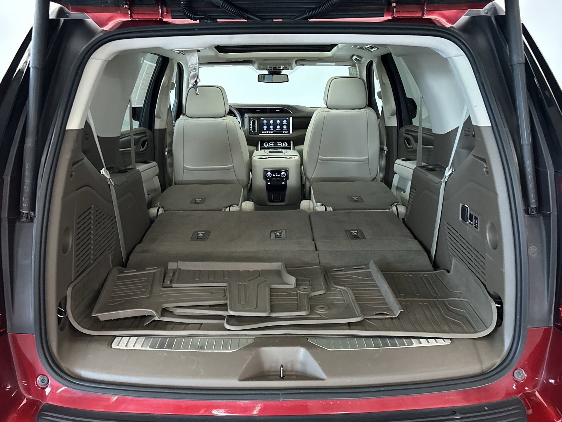 Used 2021 GMC Yukon Denali AWD/4WD image 28