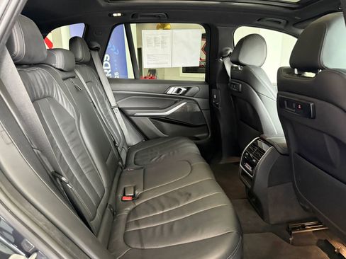 Used 2019 BMW X5 xDrive40i w/ Convenience Package AWD/4WD image 24