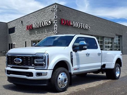 Used 2025 Ford F450 Platinum w/ Platinum Plus Package image 1