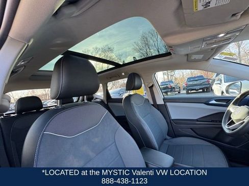 Certified 2023 Volkswagen Taos SE w/ Panoramic Sunroof Package AWD/4WD image 30