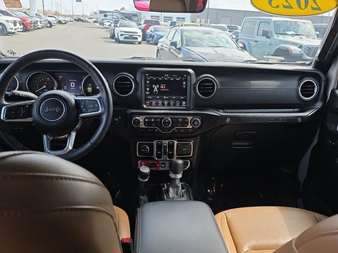 Used 2023 Jeep Wrangler Unlimited Rubicon 4xe w/ Steel Bumper Group image 18