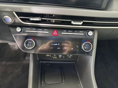 Used 2024 Hyundai Sonata SEL w/ Convenience Package image 23