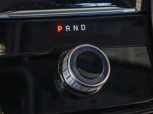 Used 2022 Jeep Grand Cherokee Limited RWD image 22