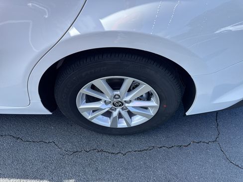 New 2025 Toyota Camry LE w/ Convenience Package image 12