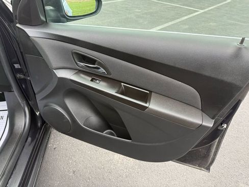 Used 2012 Chevrolet Cruze LT image 14