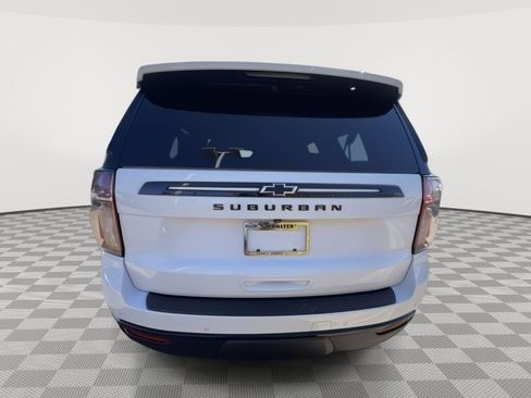Used 2023 Chevrolet Suburban Z71 image 4
