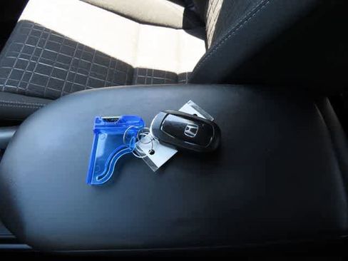 Used 2024 Honda HR-V LX image 24