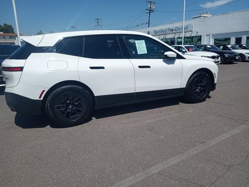 Used 2025 BMW iX xDrive50 image 7