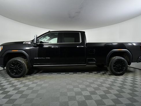 Used 2021 GMC Sierra 3500 Denali w/ Denali Black Diamond Edition image 16