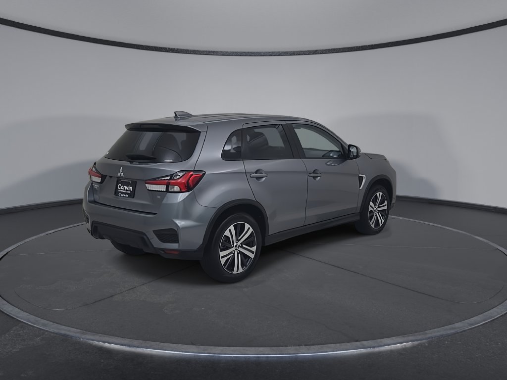 Used 2025 Mitsubishi Outlander Sport SE AWD/4WD image 17