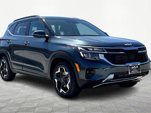 Certified 2024 Kia Seltos EX image 5