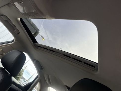 Used 2010 Audi A4 2.0T Premium image 27