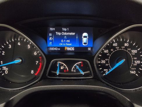 Used 2015 Ford Focus SE w/ Equipment Group 201A FWD image 23