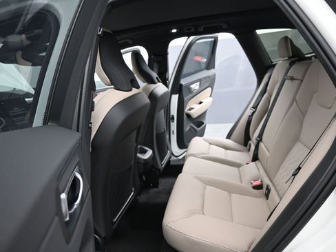 New 2026 Volvo XC60 B5 Plus w/ Protection Package Premier AWD/4WD image 18