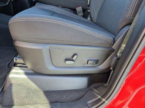 Used 2024 RAM 2500 Big Horn w/ Night Edition image 38