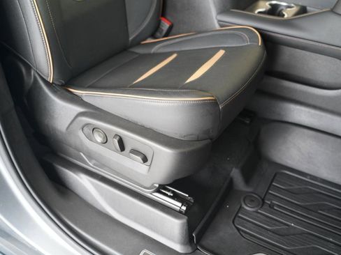 Used 2021 GMC Yukon AT4 w/ AT4 Premium Plus Package AWD/4WD image 29