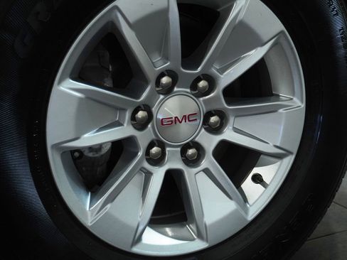 Used 2025 GMC Sierra 1500 Pro w/ Pro Value Package AWD/4WD image 10