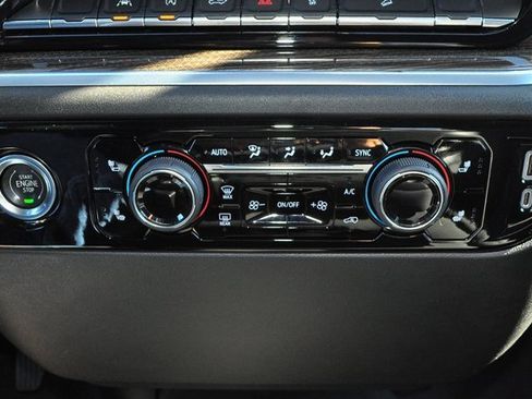 Used 2022 Chevrolet Silverado 1500 RST image 34