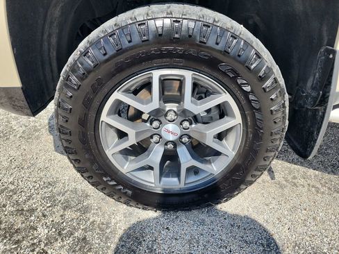 Used 2022 GMC Canyon AT4 w/ Trailering Package AWD/4WD image 12