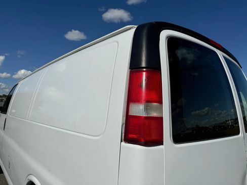 Used 2016 Chevrolet Express 2500 image 68