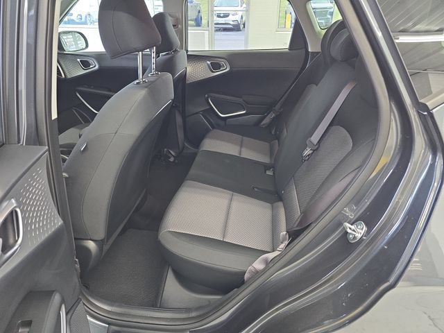 Used 2025 Kia Soul LX FWD image 10