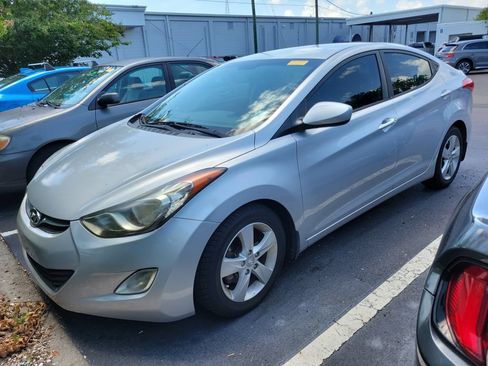 Used 2013 Hyundai Elantra GLS w/ Preferred Pkg FWD image 1