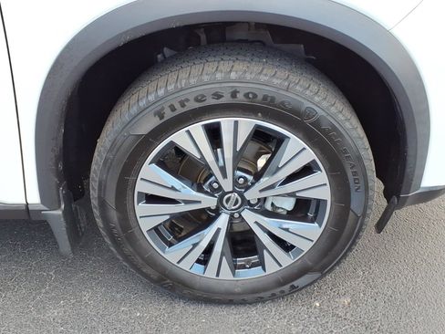 Certified 2021 Nissan Rogue SV image 13