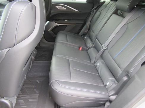 New 2026 Cadillac Lyriq V image 31