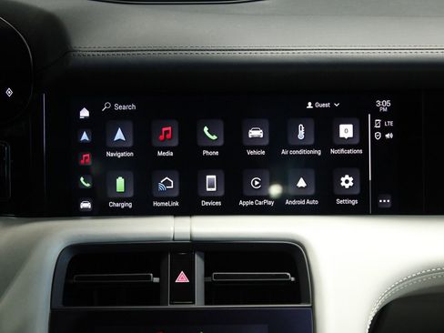 Certified 2021 Porsche Taycan image 35