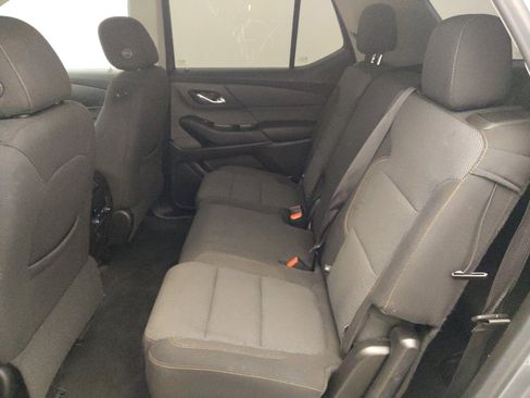 Used 2019 Chevrolet Traverse LT FWD image 18