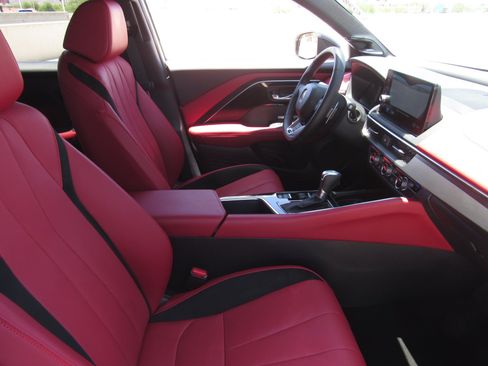 Certified 2025 Acura ADX A-Spec AWD/4WD image 9