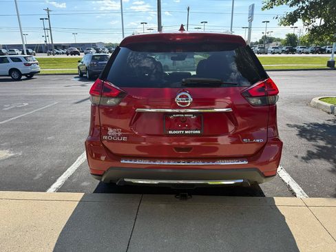 Used 2017 Nissan Rogue SL w/ SL Premium Package AWD/4WD image 4
