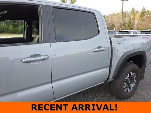 Used 2021 Toyota Tacoma TRD Off-Road image 33