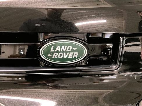 Used 2025 Land Rover Defender 90 S AWD/4WD image 32
