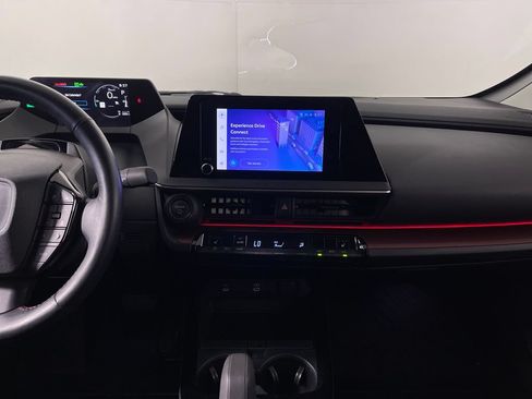 Used 2023 Toyota Prius Prime FWD image 16