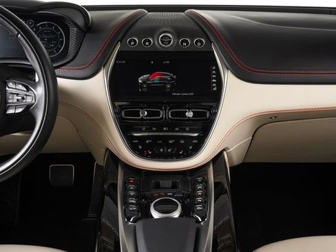 Used 2023 Aston Martin DBX AWD/4WD image 35