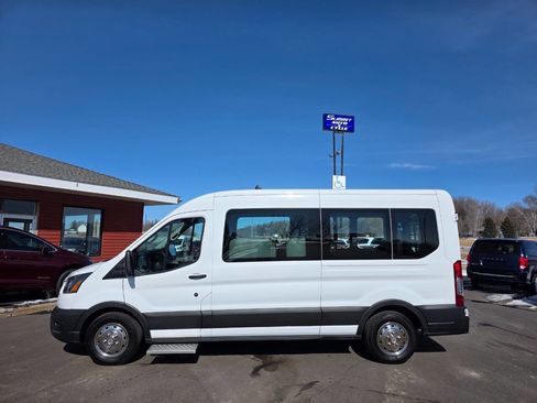 Used 2023 Ford Transit 350 XL image 3