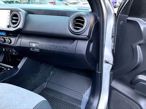 Certified 2023 Toyota Tacoma TRD Off-Road image 18