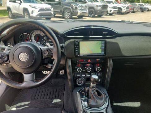 Certified 2017 Toyota 86 860 Special Edition RWD image 23