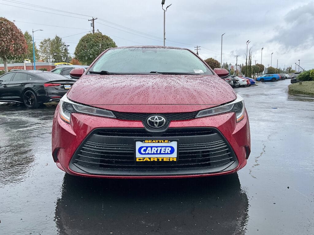 Used 2023 Toyota Corolla LE FWD image 2
