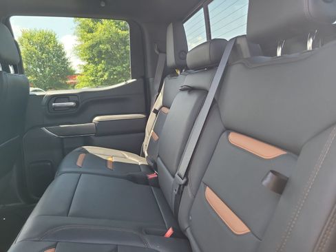Used 2021 GMC Sierra 1500 AT4 w/ AT4 Value Package AWD/4WD image 23